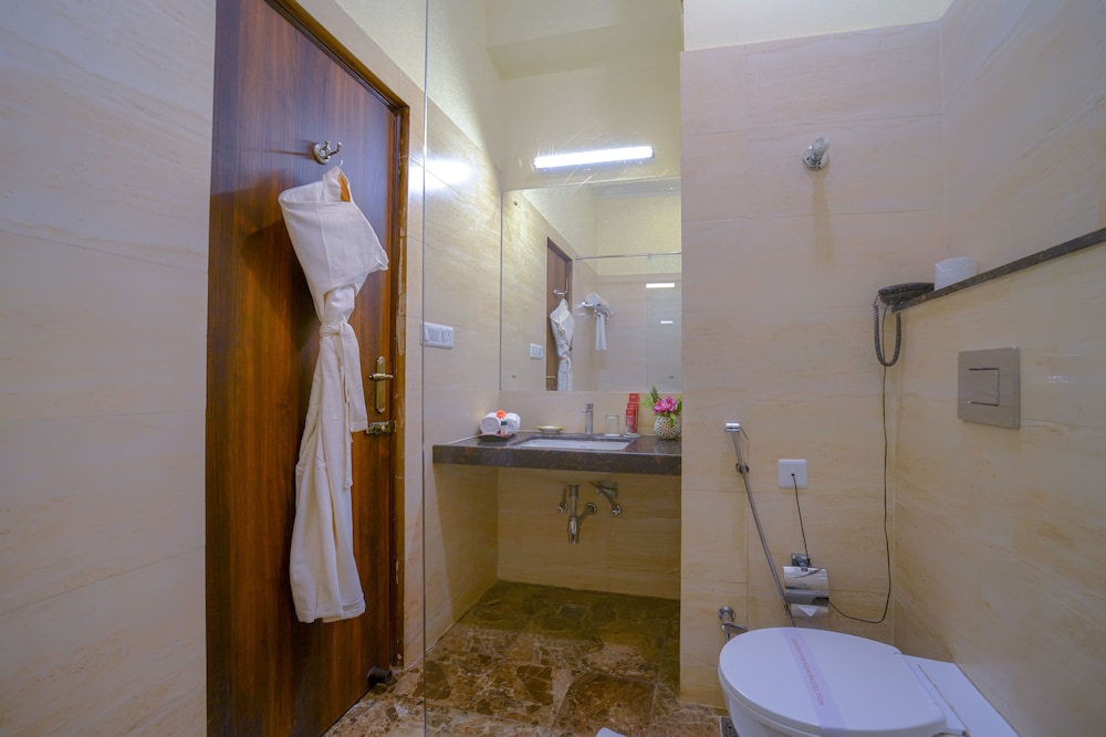 WelcomHeritage Ranthambore Mount Valley Resort 43/43