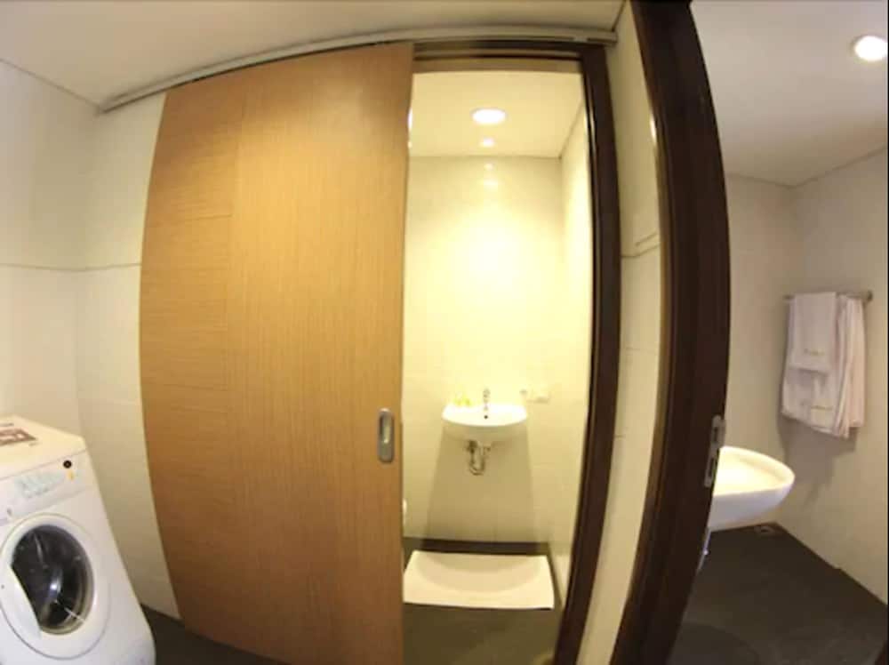 Mg Suites Hotel 20/21