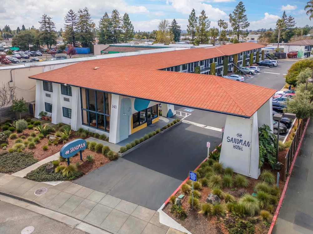 The Sandman Santa Rosa Sonoma, an Ascend Collection Hotel 3/68