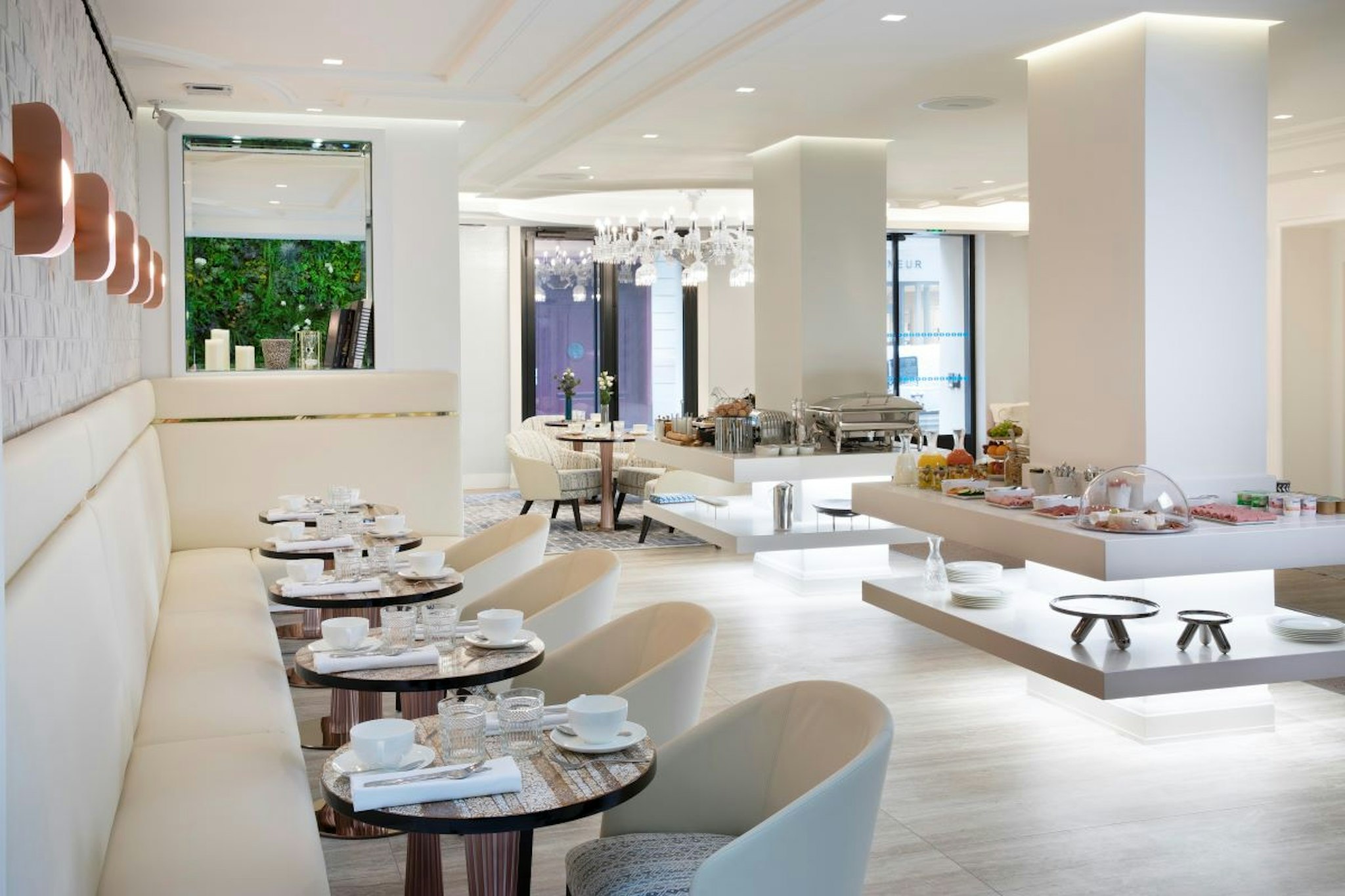 Hotel Dress Code And Spa 50/58