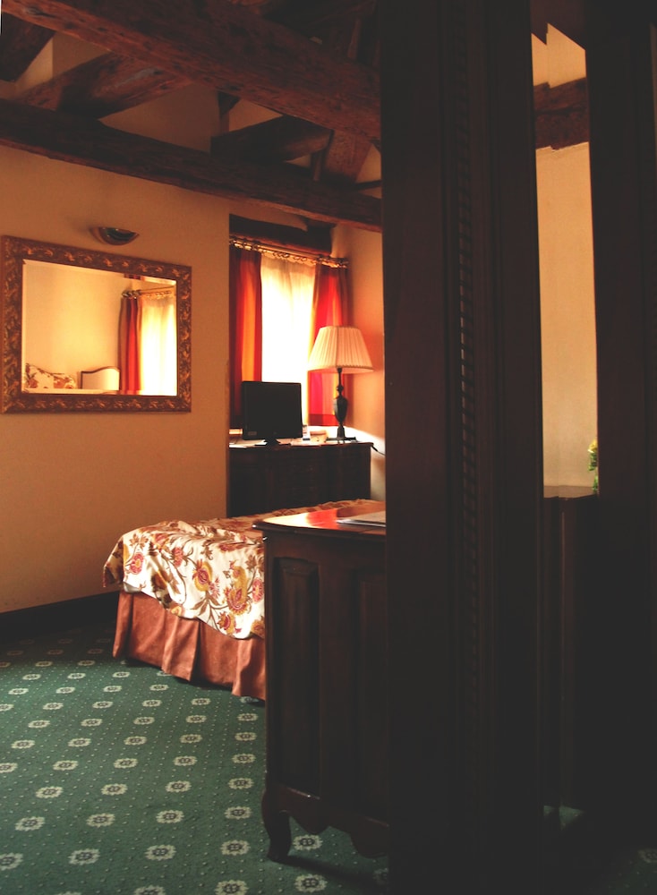 Corte Contarina 42/50