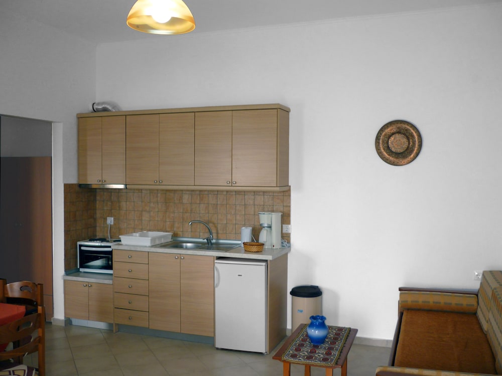 Nereides Seaside Apartments 65/73
