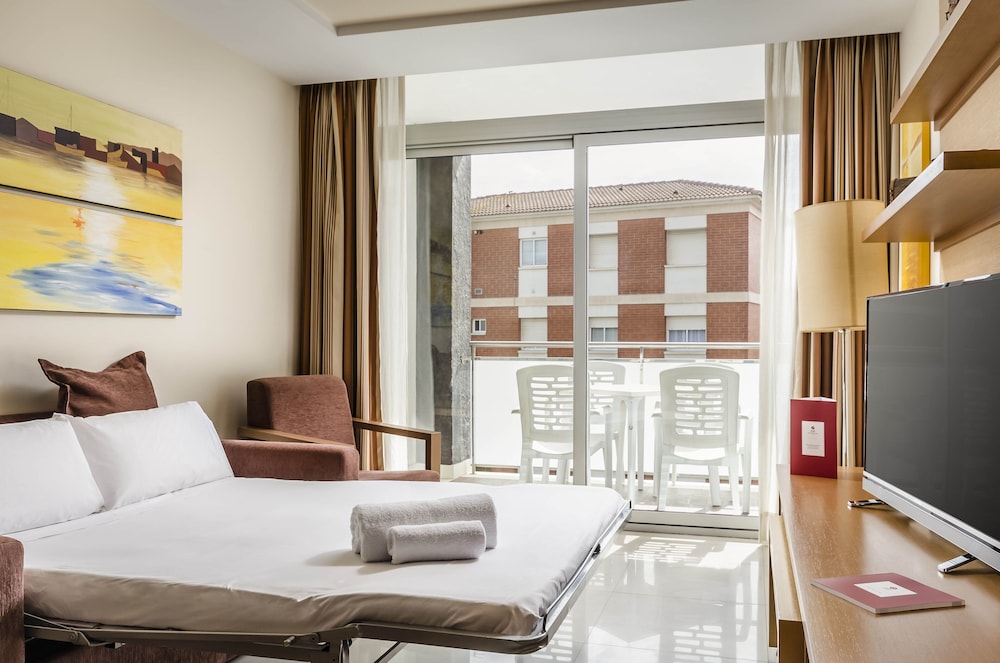 Dorma Cunit Suites & SPA 19/60