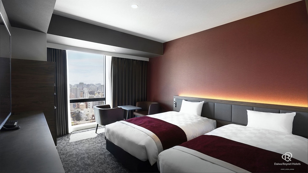 Standard, Single, Twin Beds, Mountain Side