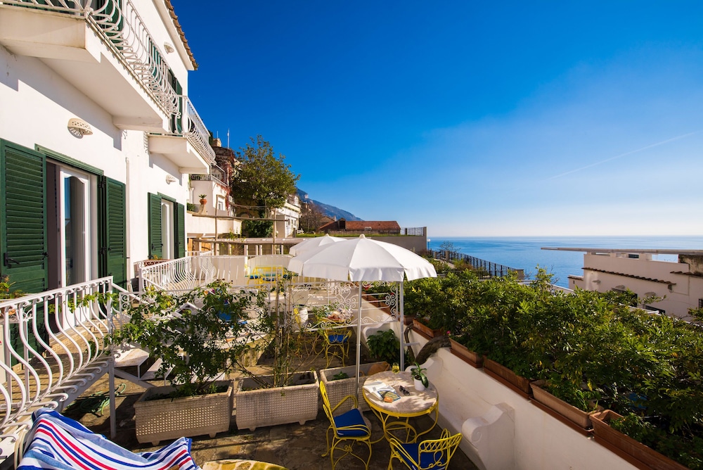 Villa Delle Palme Hotel 6/50