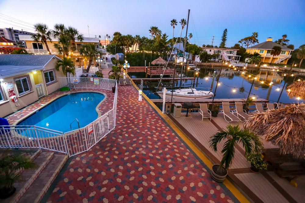 Bay Palms Waterfront Resort - Hotel and Marina 1/70