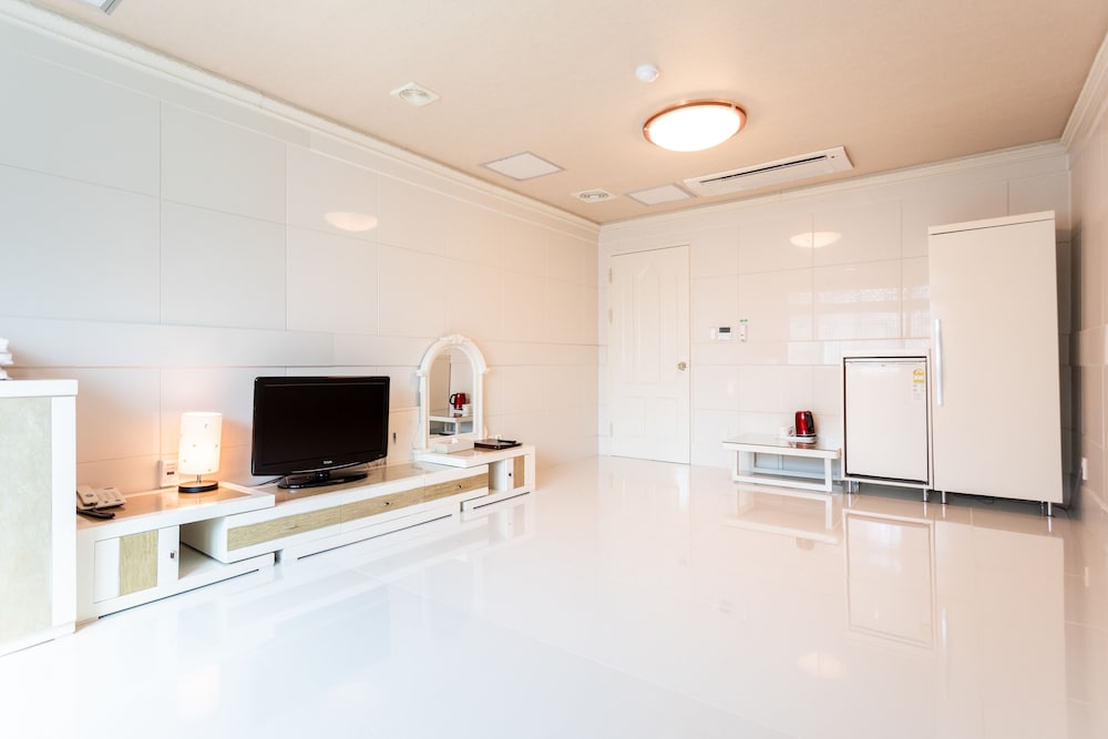 Lobby at Donghae Boyang Hot Spring Convention Hotel, DONGHAE
