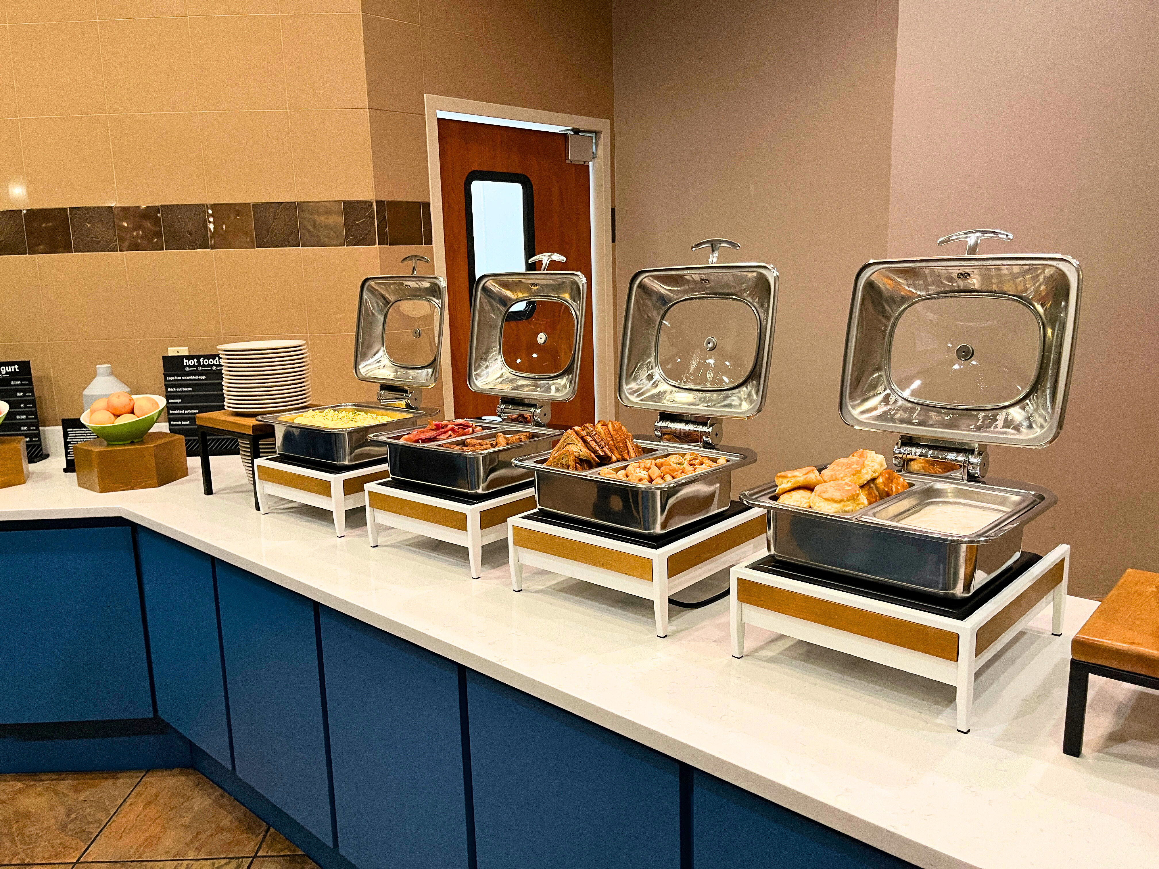 Holiday Inn Hotel Suites Tallahassee Conference Center N 21/62