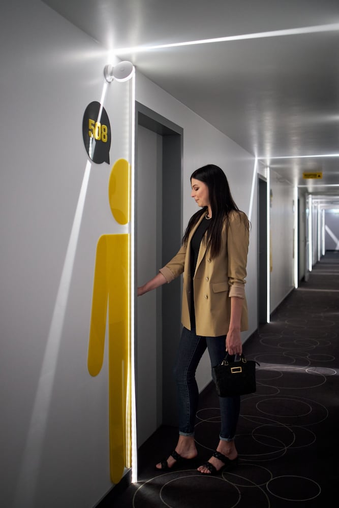 Buddy Hotel 5/50