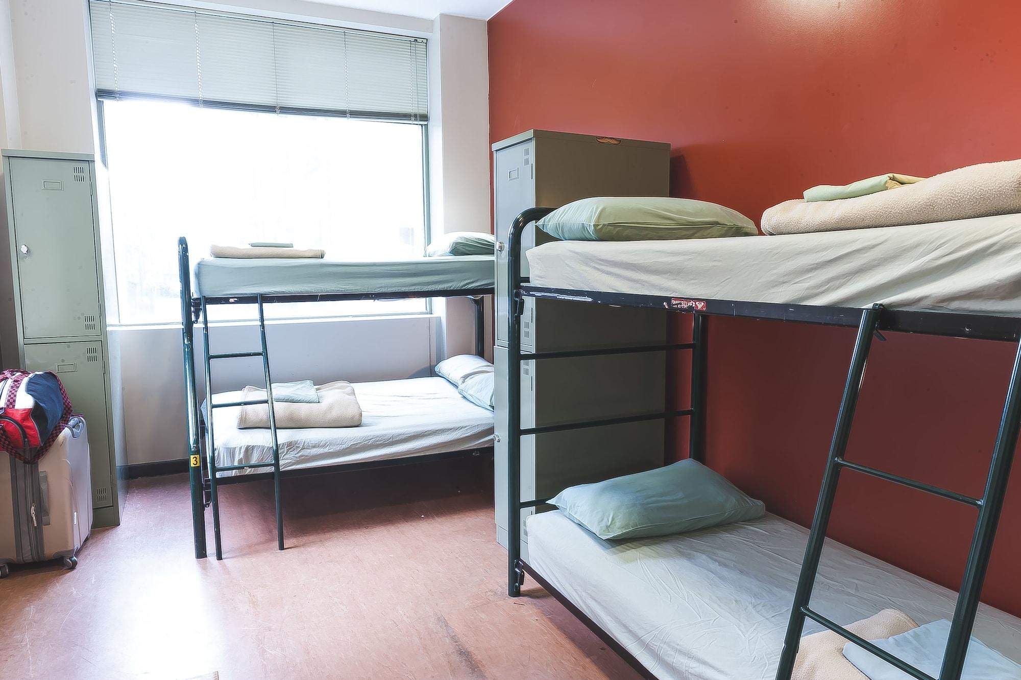 Female Dorm, 16 Beds