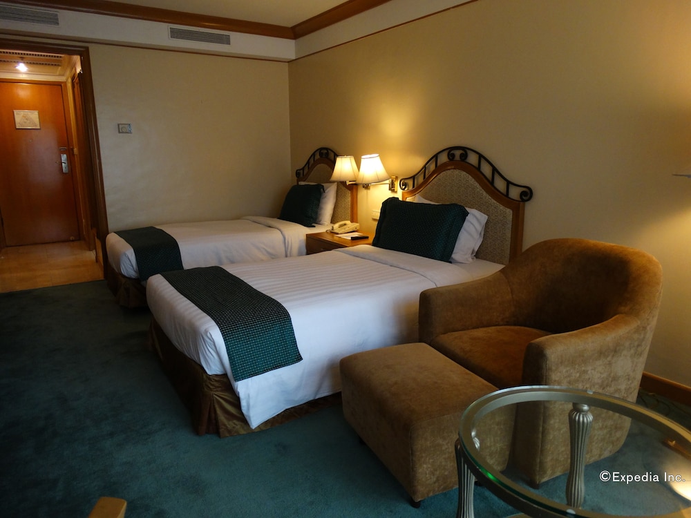 Century Park Hotel 15/76