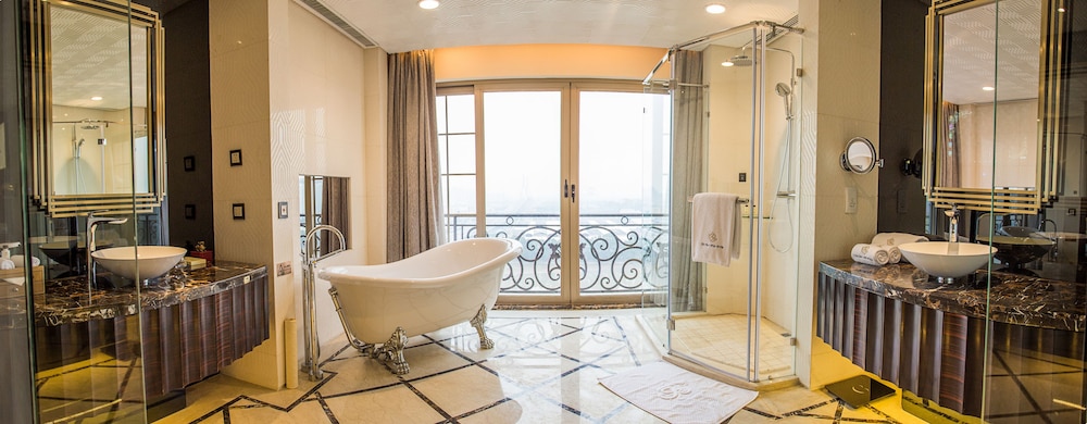 Chateau Star River Guangzhou Hotel 16/74