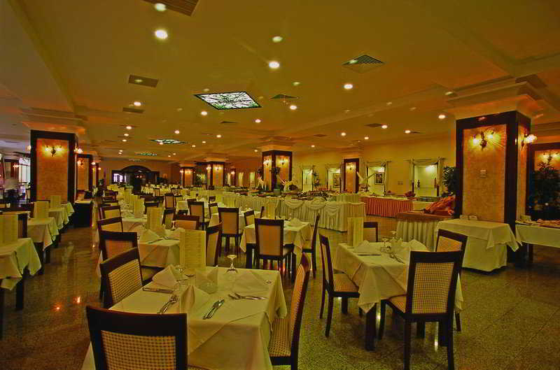Acapulco Beach Club And Resort 34/50
