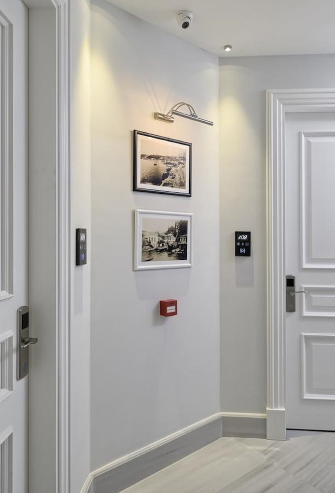 Nexthouse Pera 37/42