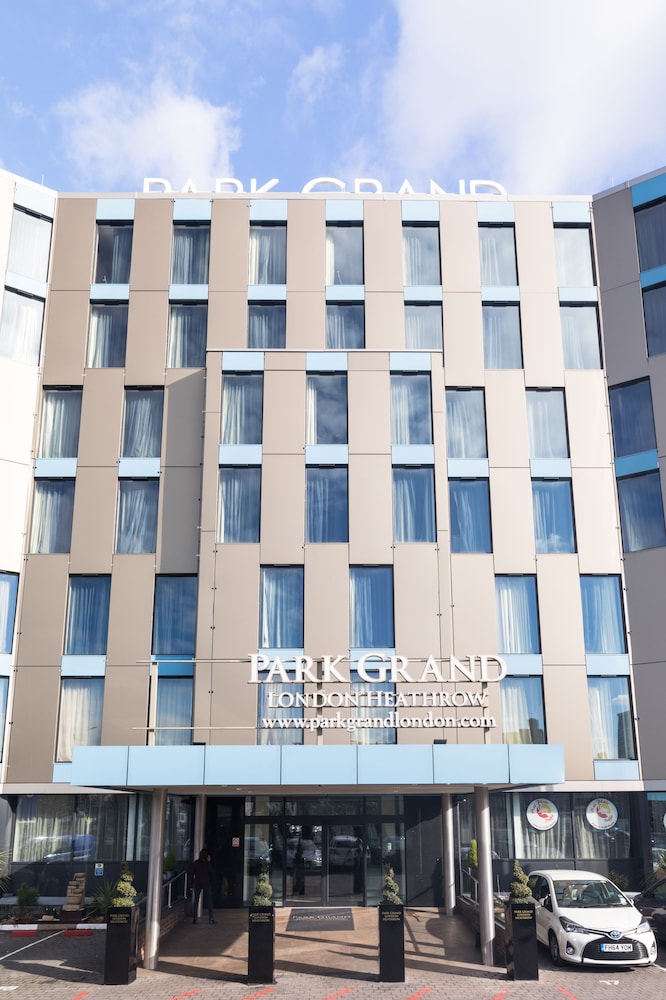 Park Grand London Heathrow in LONDON