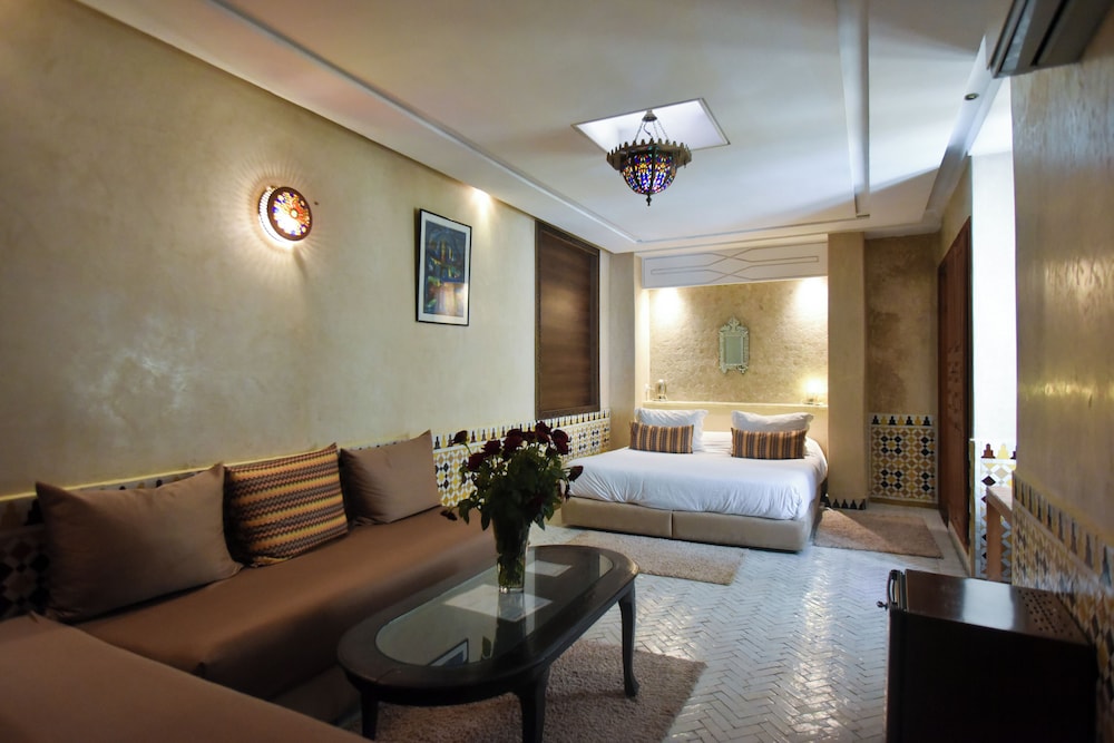 Riad Yacout 57/76