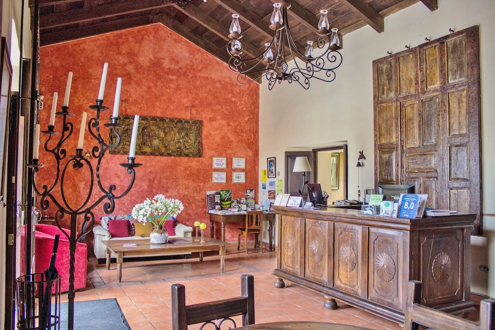 Meson Del Valle Hotel 3/50