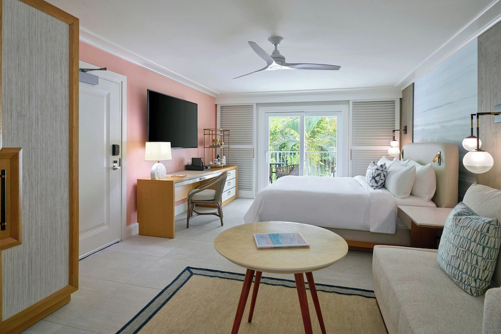 Morningstar Buoy Haus Beach Resort at Frenchman's Reef, Autograph Collection 5/50