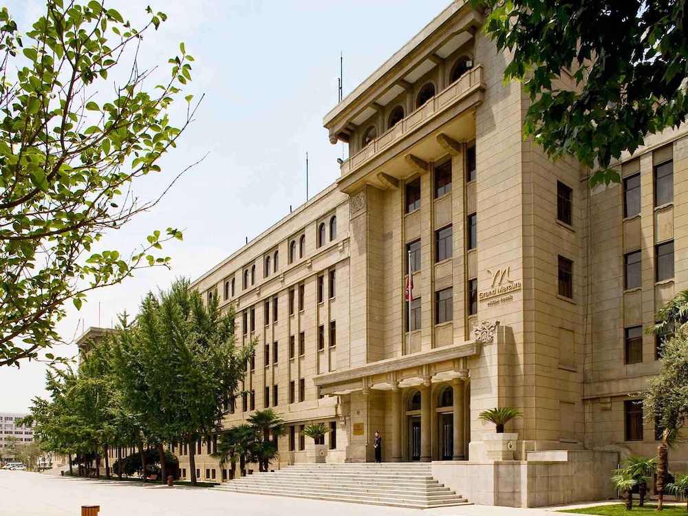 Grand Mercure On Renmin Square 4/64