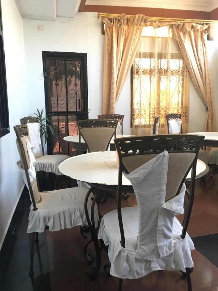 Kutetere Motel 20/21