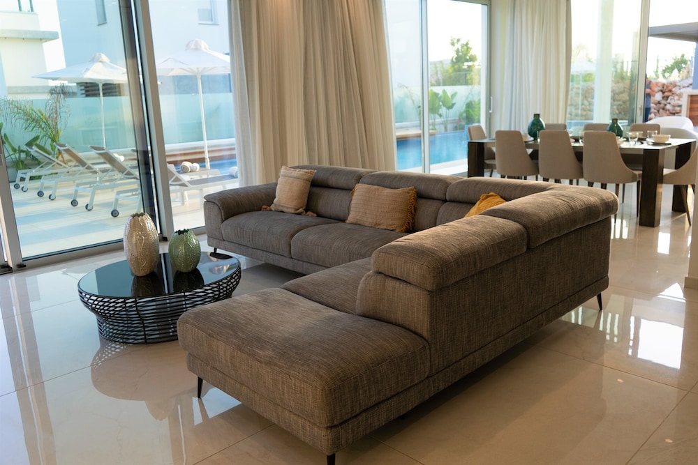 Glory Elite Luxury Home 27/50