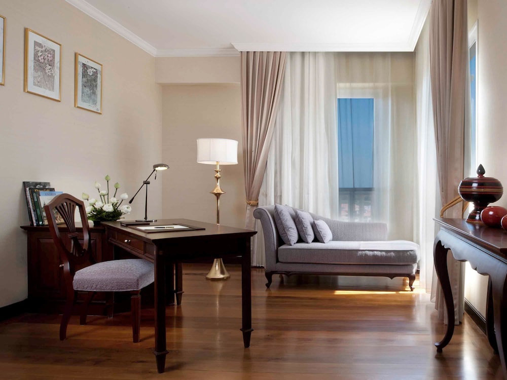 Sofitel Phnom Penh Phokeethra Hotel 46/76