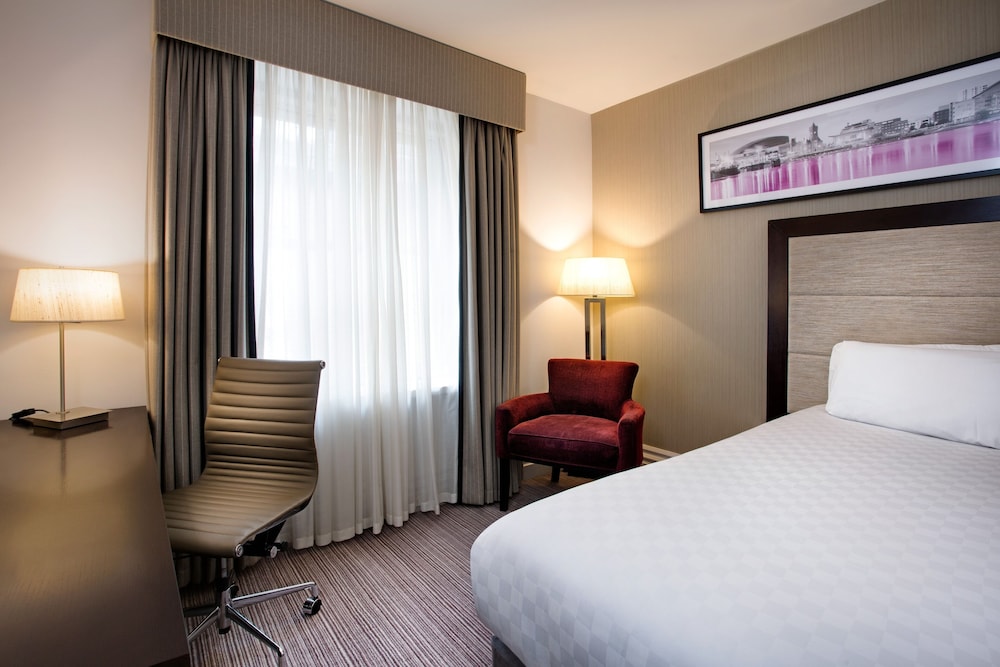 Leonardo Hotel Cardiff 17/81