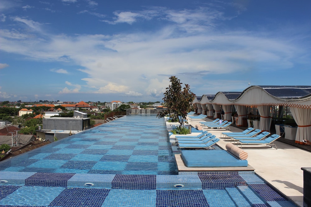 TS Suites Seminyak Bali 41/45