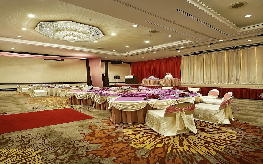 Berjaya Penang Hotel 48/53