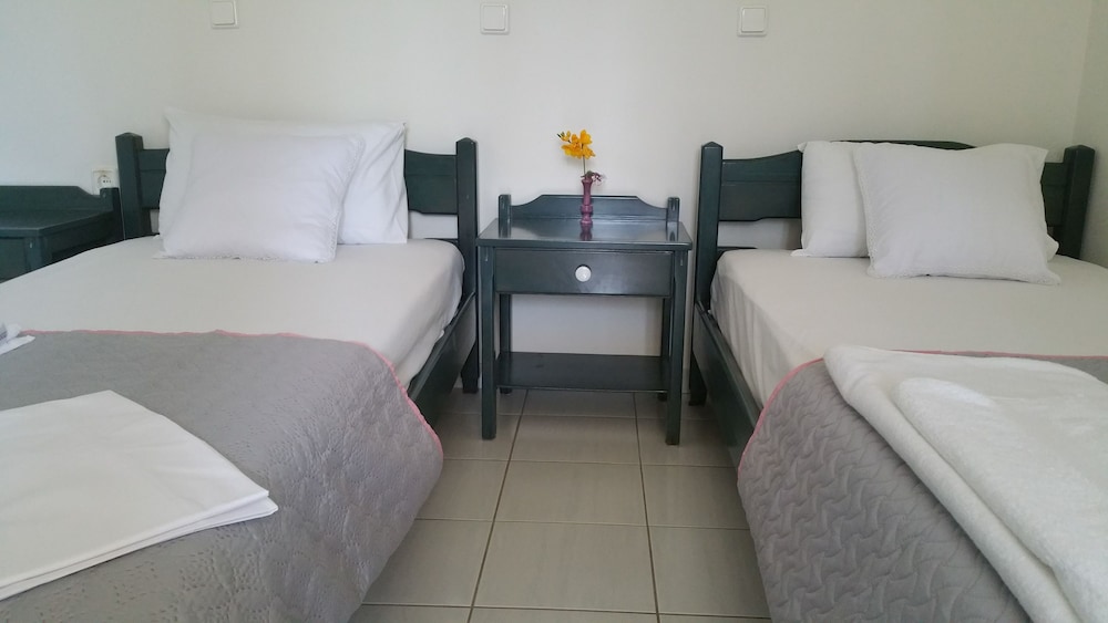 Zinovia Apartments 20/76