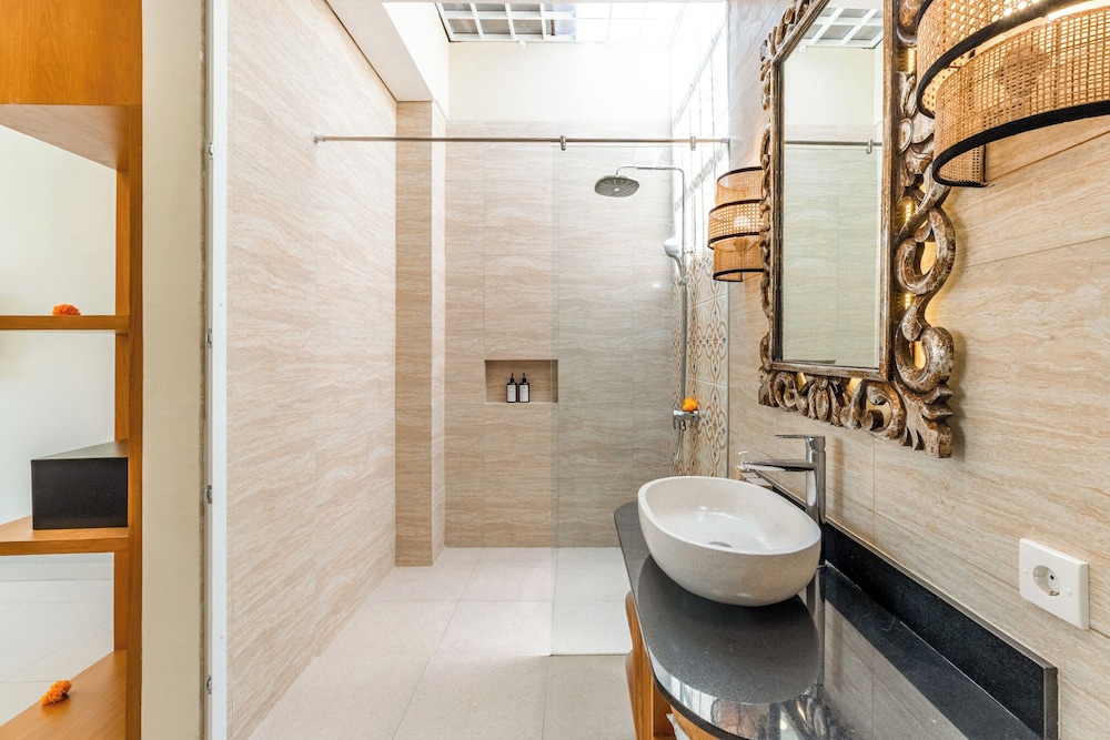 Svarna Suite Seminyak 62/62