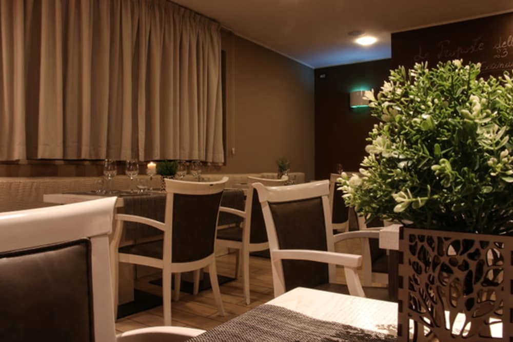 Hotel 325 Tor Vergata 20/28