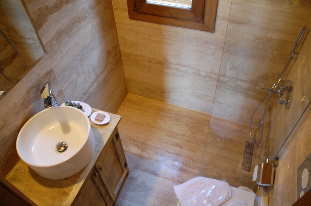 Ibri Boutique Hotel 32/35