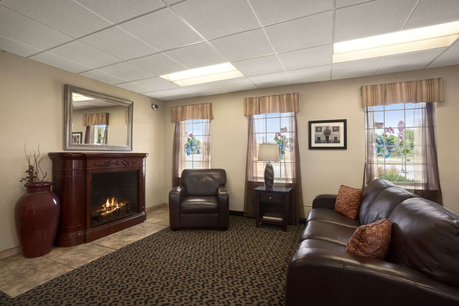Days Inn by Wyndham Montrose 30/44