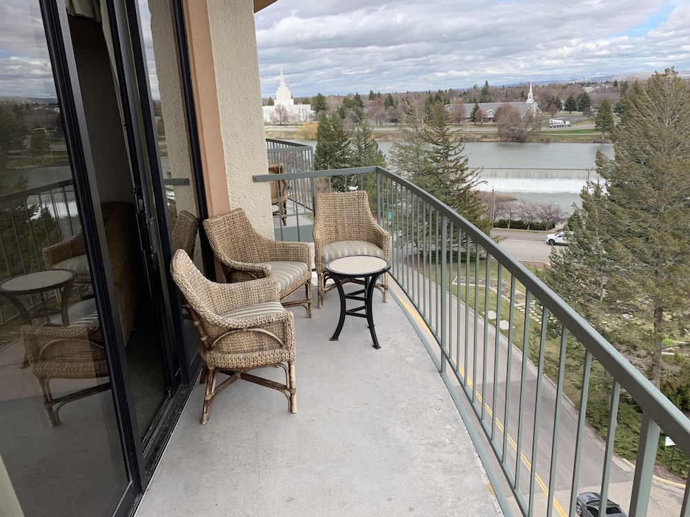 Comfort Suites Idaho Falls 42/50