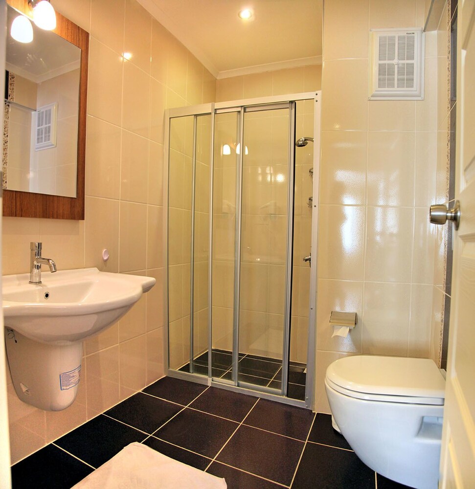 Yeni Acun Apart Hotel 46/47