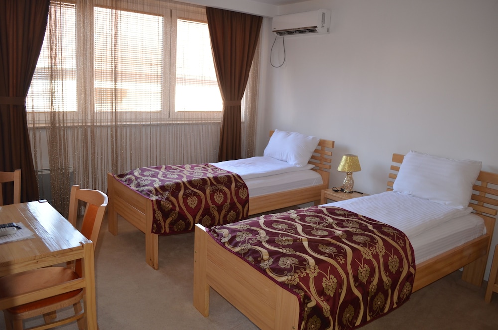 Hotel Berr 12/63