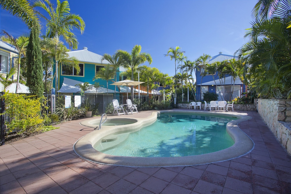 SAILS LIFESTYLE RESORT 39/43