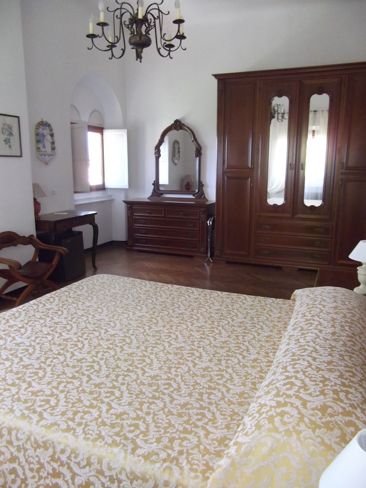 Hotel La Vela 34/46