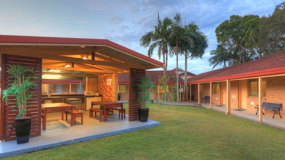 YAMBA MOTOR INN 56/62