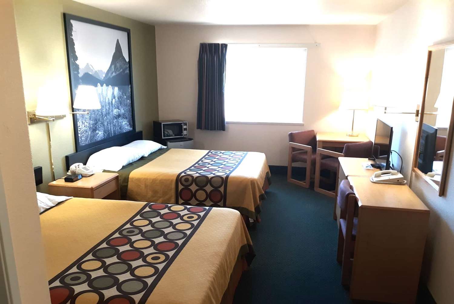 Hotel Hamilton 5/8