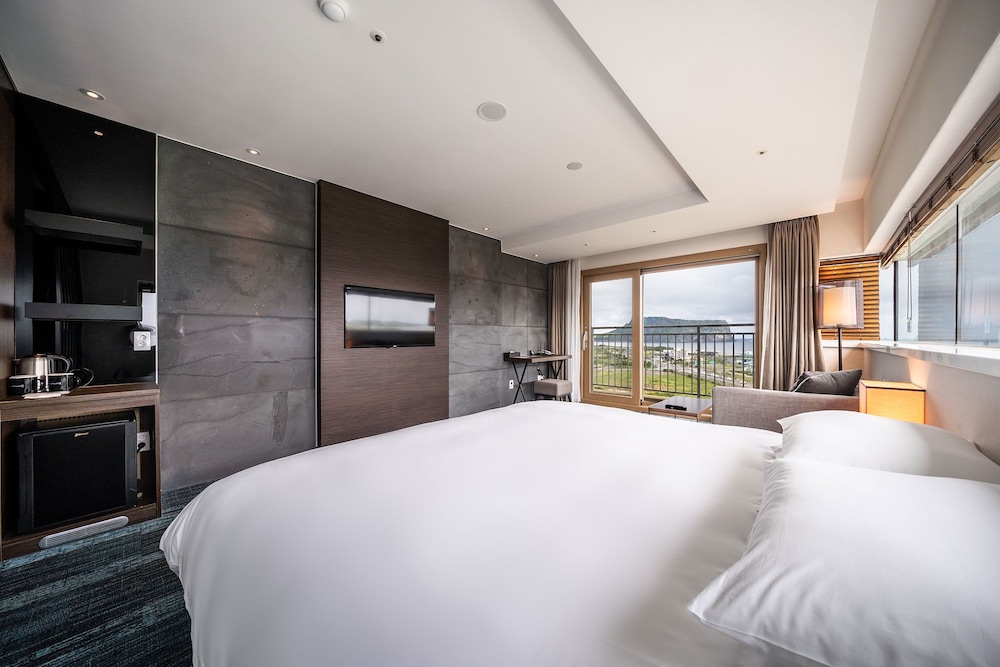 Golden Tulip Jeju Seongsan 29/68
