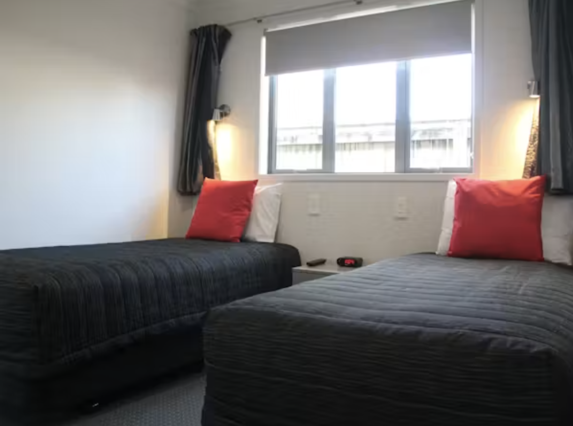 Pukekura Motor Lodge 14/38