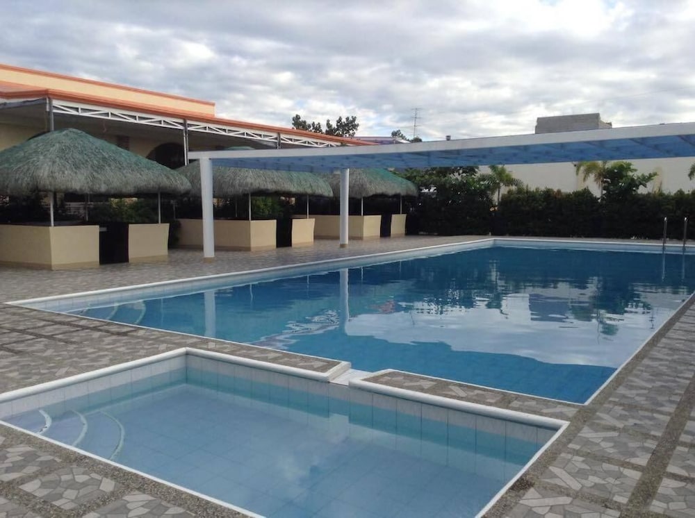 Ukl Ever Resort Hotel 20/40