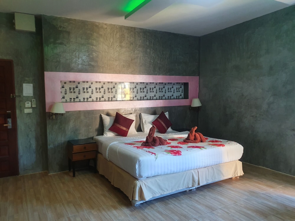 Saikaew Boutique Hotel 27/72