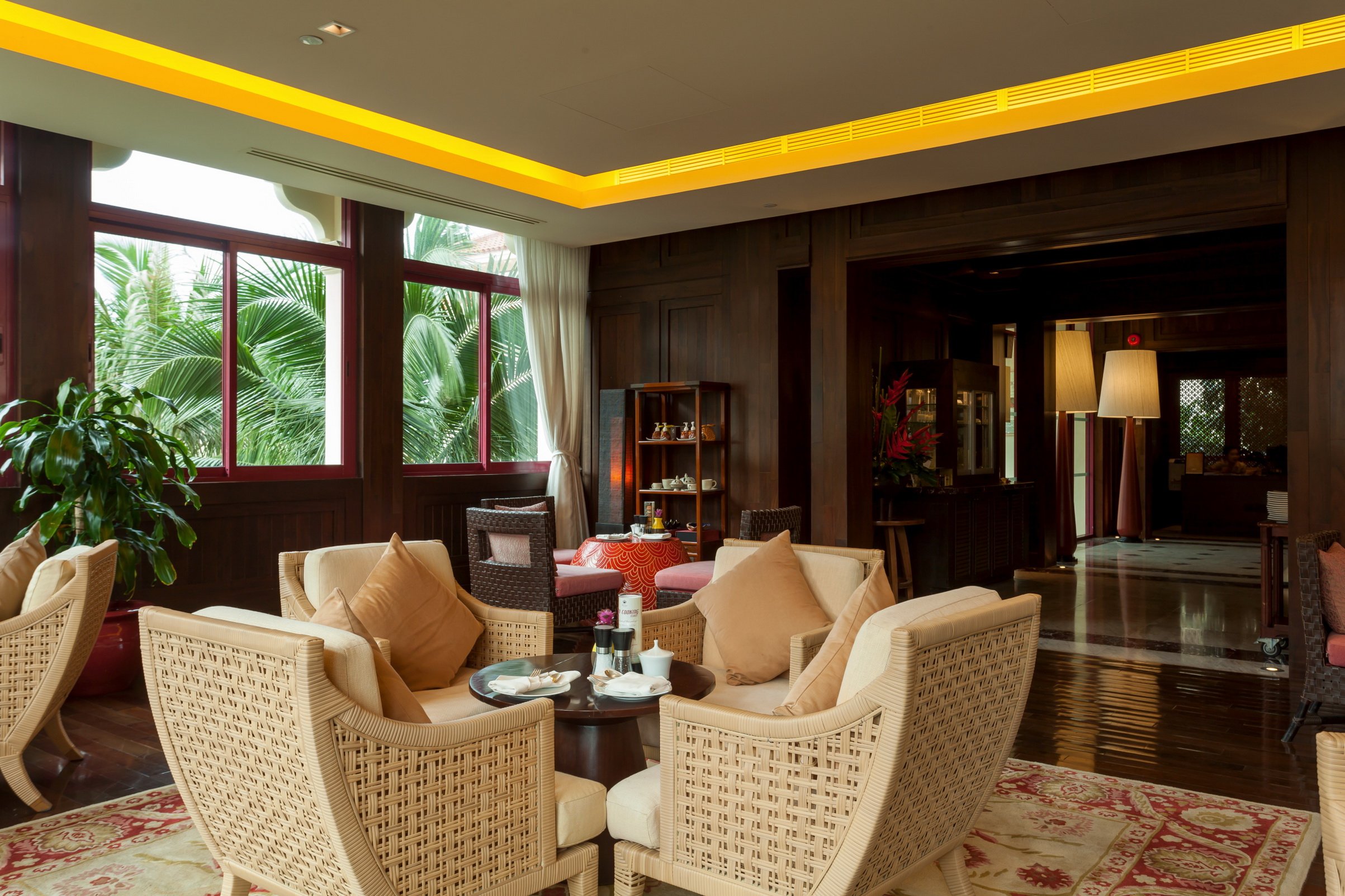 Centara Grand Beach Resort Phuket 56/85