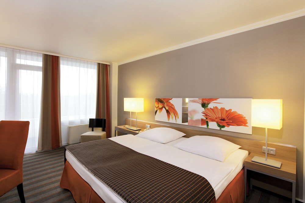 COMFORT, KING BED