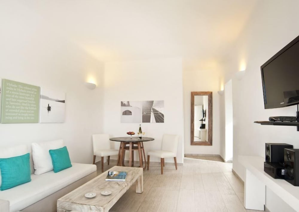 Allure Suites 16/30