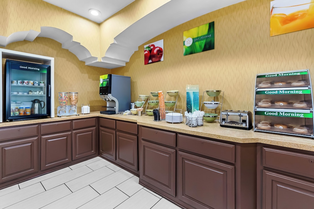 restaurant cafeteria