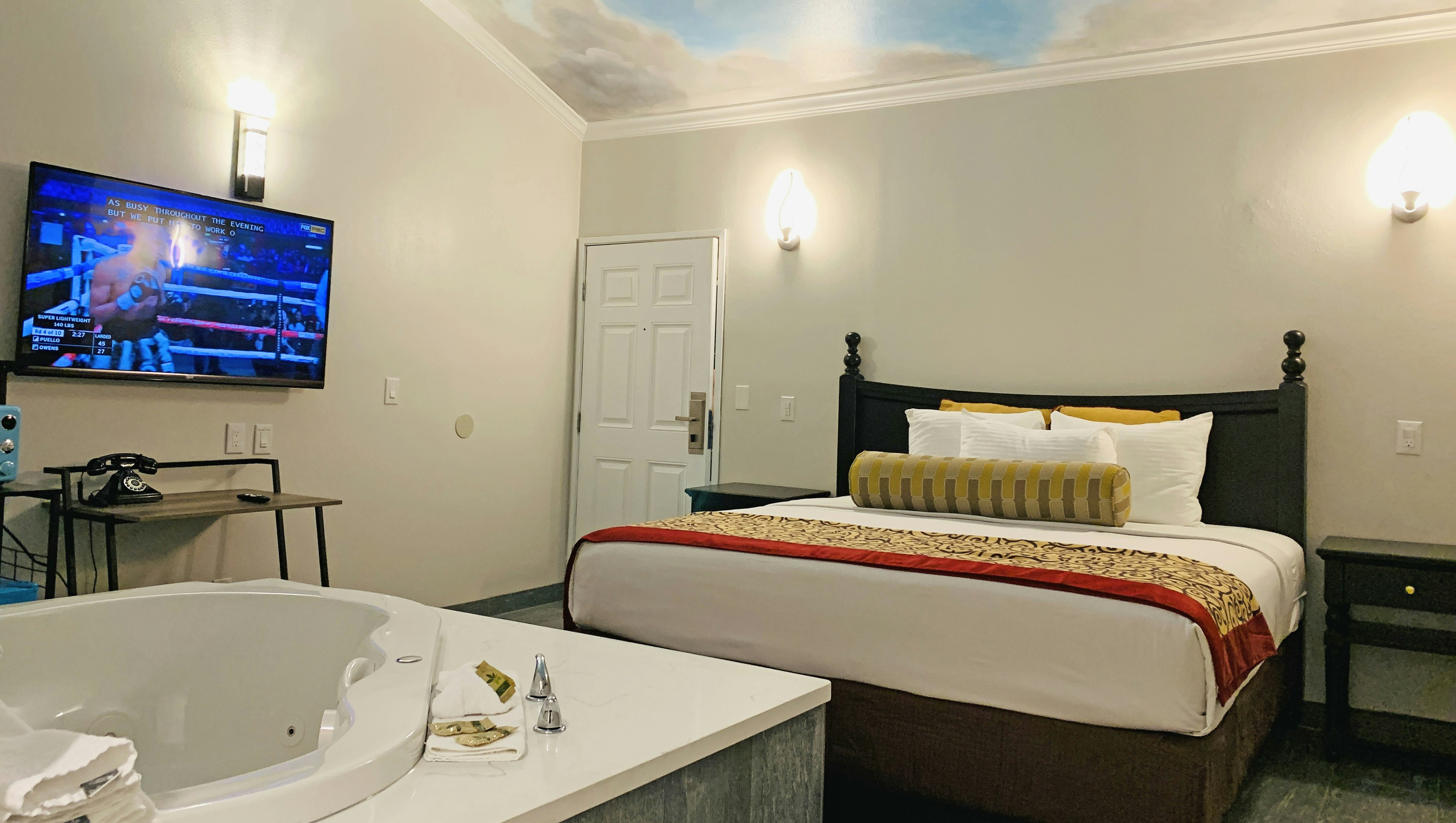 Escondido Inn 41/42
